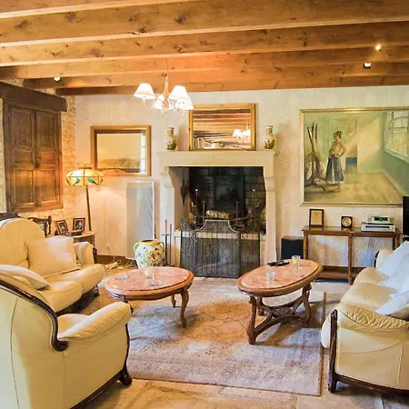 Vakantiehuis Charming Mansion In With Pool