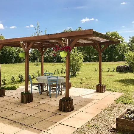 Charming Mansion In With Pool Vakantiehuis