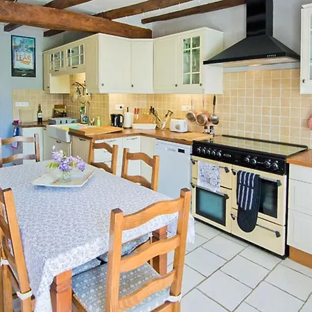 Vakantiehuis Charming Mansion In With Pool *